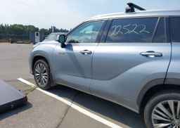 2020 TOYOTA HIGHLANDER HYBRID PLATINUM