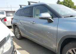 2020 TOYOTA HIGHLANDER HYBRID PLATINUM