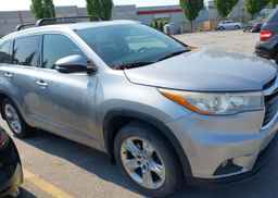 2015 TOYOTA HIGHLANDER LIMITED