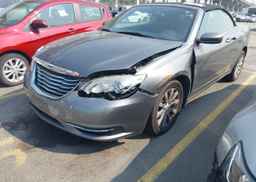 2012 CHRYSLER 200