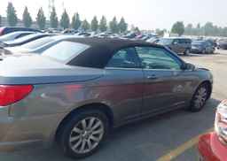 2012 CHRYSLER 200