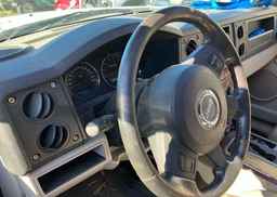 2006 JEEP COMMANDER LIMITED