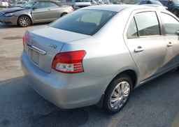 2010 TOYOTA YARIS