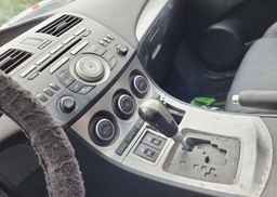 2010 MAZDA 3 S