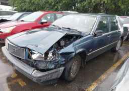 1990 VOLVO 740 GL