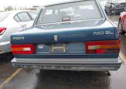 1990 VOLVO 740 GL