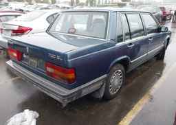 1990 VOLVO 740 GL