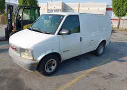 2000 GMC SAFARI XT