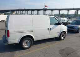 2000 GMC SAFARI XT