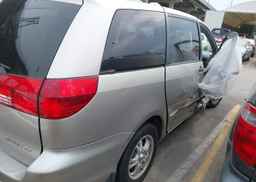 2005 TOYOTA SIENNA CE