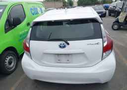 2015 TOYOTA Prius c