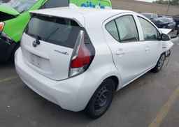 2015 TOYOTA Prius c