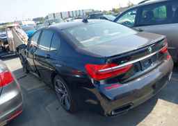2019 BMW 750I