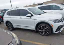 2023 VOLKSWAGEN TIGUAN SEL R-LINE BLACK