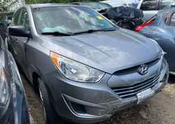 2013 HYUNDAI TUCSON GL
