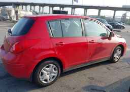 2011 NISSAN VERSA