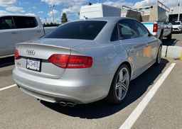 2011 AUDI S4
