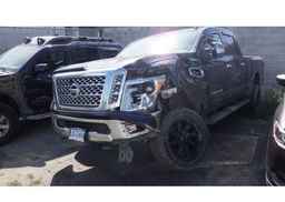 2016 NISSAN TITAN