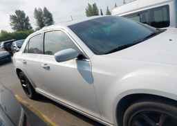 2017 CHRYSLER 300 LIMITED