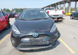 2019 TOYOTA Prius c