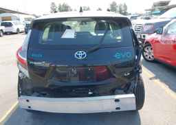 2019 TOYOTA Prius c
