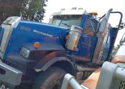 2015 WESTERN STAR/AUTO CAR CONVENTIONAL 4900SA