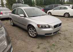2005 VOLVO S40