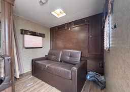 2015 VENTURE SPORTTREK
