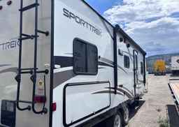 2015 VENTURE SPORTTREK