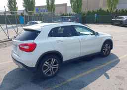 2015 MERCEDES-BENZ GLA 250 4MATIC