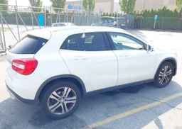 2015 MERCEDES-BENZ GLA 250 4MATIC