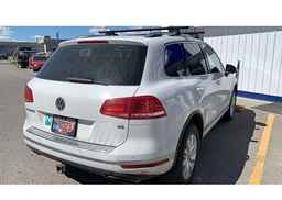 2015 VOLKSWAGEN TOUAREG V6