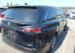 2021 TOYOTA SIENNA LE