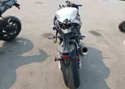 2024 YAMAHA YZFR1M