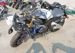 2024 YAMAHA YZFR1M