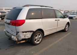 2006 TOYOTA SIENNA CE