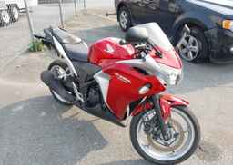 2011 HONDA CBR250 RA