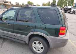 2002 FORD ESCAPE XLT