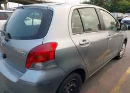 2010 TOYOTA YARIS