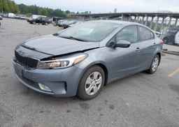 2017 KIA FORTE