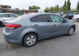 2017 KIA FORTE
