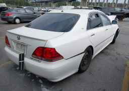 2004 TOYOTA CROWN XLE