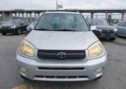 2005 TOYOTA RAV4