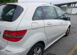 2009 MERCEDES-BENZ B200