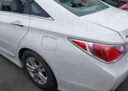 2012 HYUNDAI SONATA HYBRID