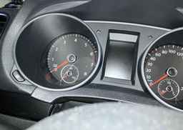 2011 VOLKSWAGEN GOLF
