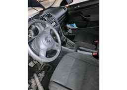 2011 VOLKSWAGEN GOLF