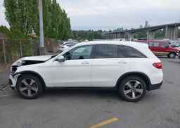 2018 MERCEDES-BENZ GLC 300 4MATIC