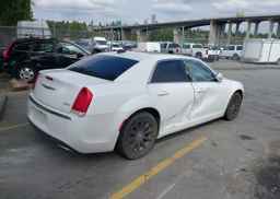 2015 CHRYSLER 300