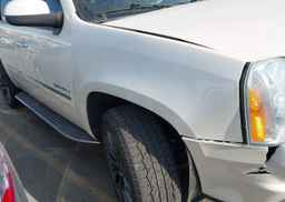2014 GMC YUKON